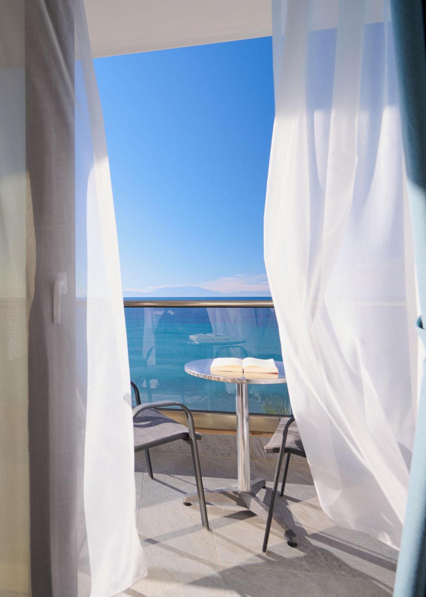 Evlogia Hotel Seafront And Anex By Greek Pride Fourka Eksteriør billede