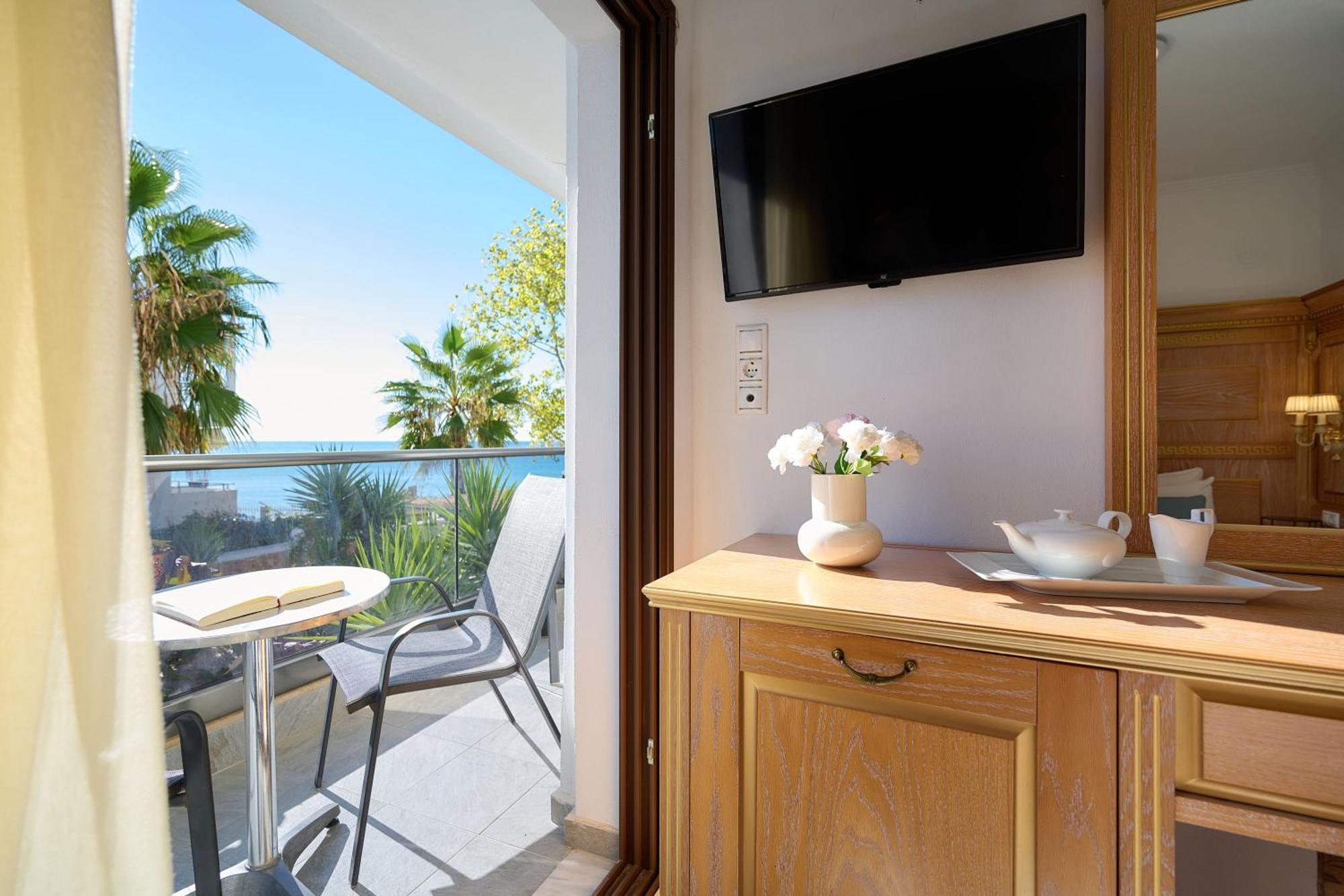 Evlogia Hotel Seafront And Anex By Greek Pride Fourka Eksteriør billede
